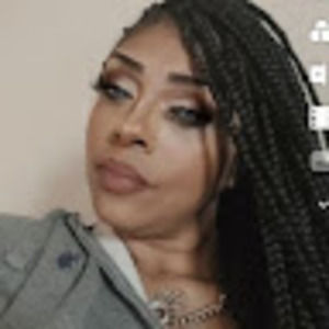 Meet your Posher, Kisha